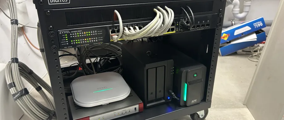 Mobiler Netzwerkschrank
