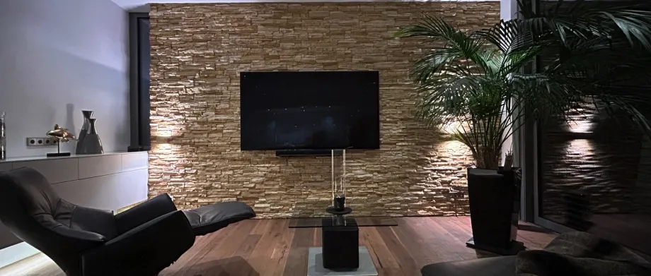 Loxone RGBW im Wohnzimmer