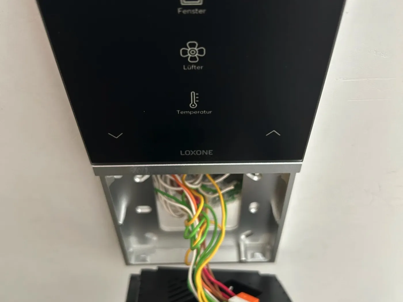 Loxone Taster mit integriertem Raumthermostat