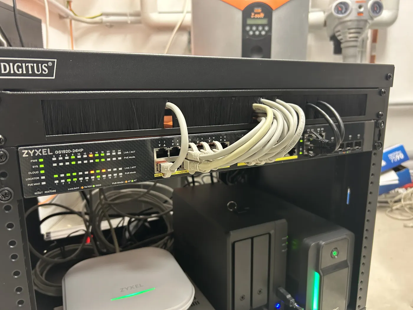 Mobiler Netzwerkschrank - Details